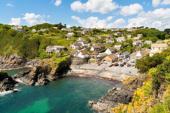 Cadgwith - Cornwall Holiday Guide