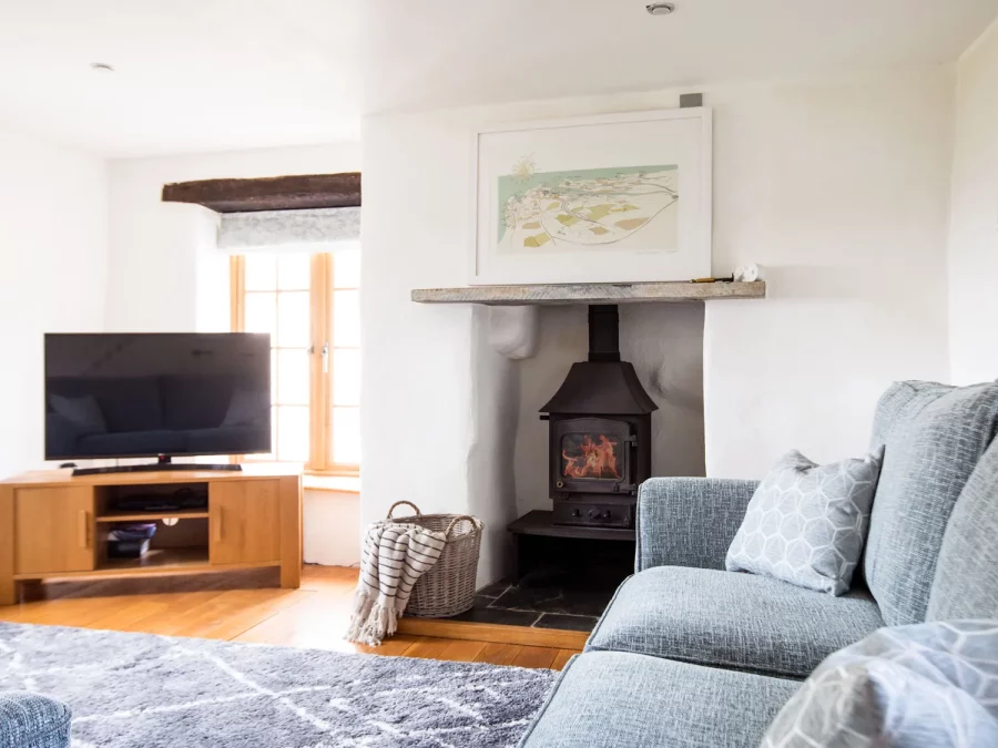 Dingles Cottage 2 - Pet Friendly, Self Catering, St Minver - Cornwall Holiday Guide