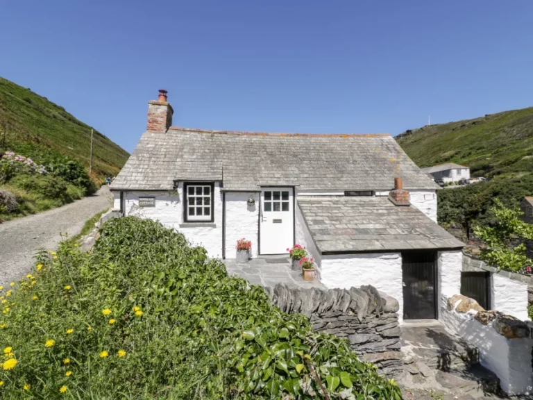 Harbour Cottage - Pet Friendly, Self Catering Boscastle - Cornwall Holiday Guide