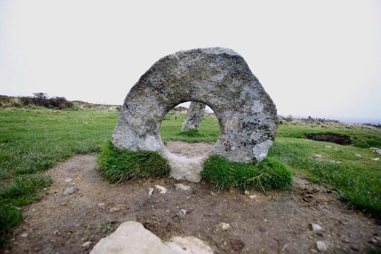 Men-an-tol - Cornwall Holiday Guide