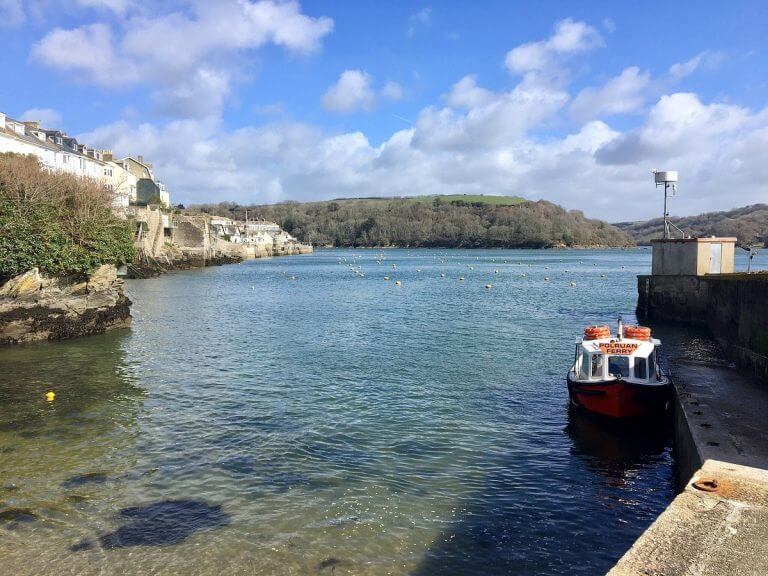 Polruan Ferry - Cornwall Holiday Guide